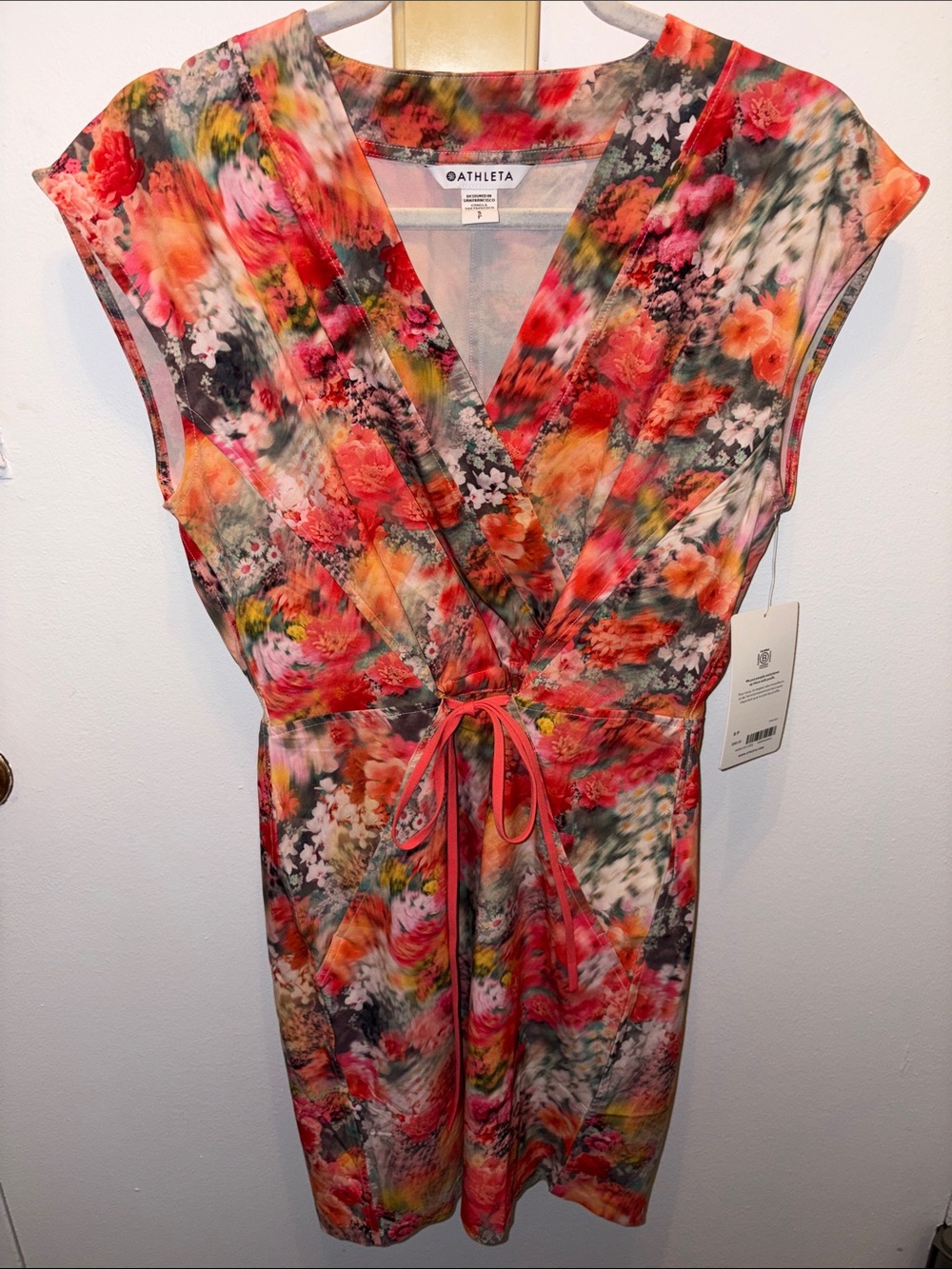 BNWT HTF Athleta Multicolor Coral-Pink Floral Wrap Marlow Romper